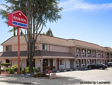 Econo Hotel 2*