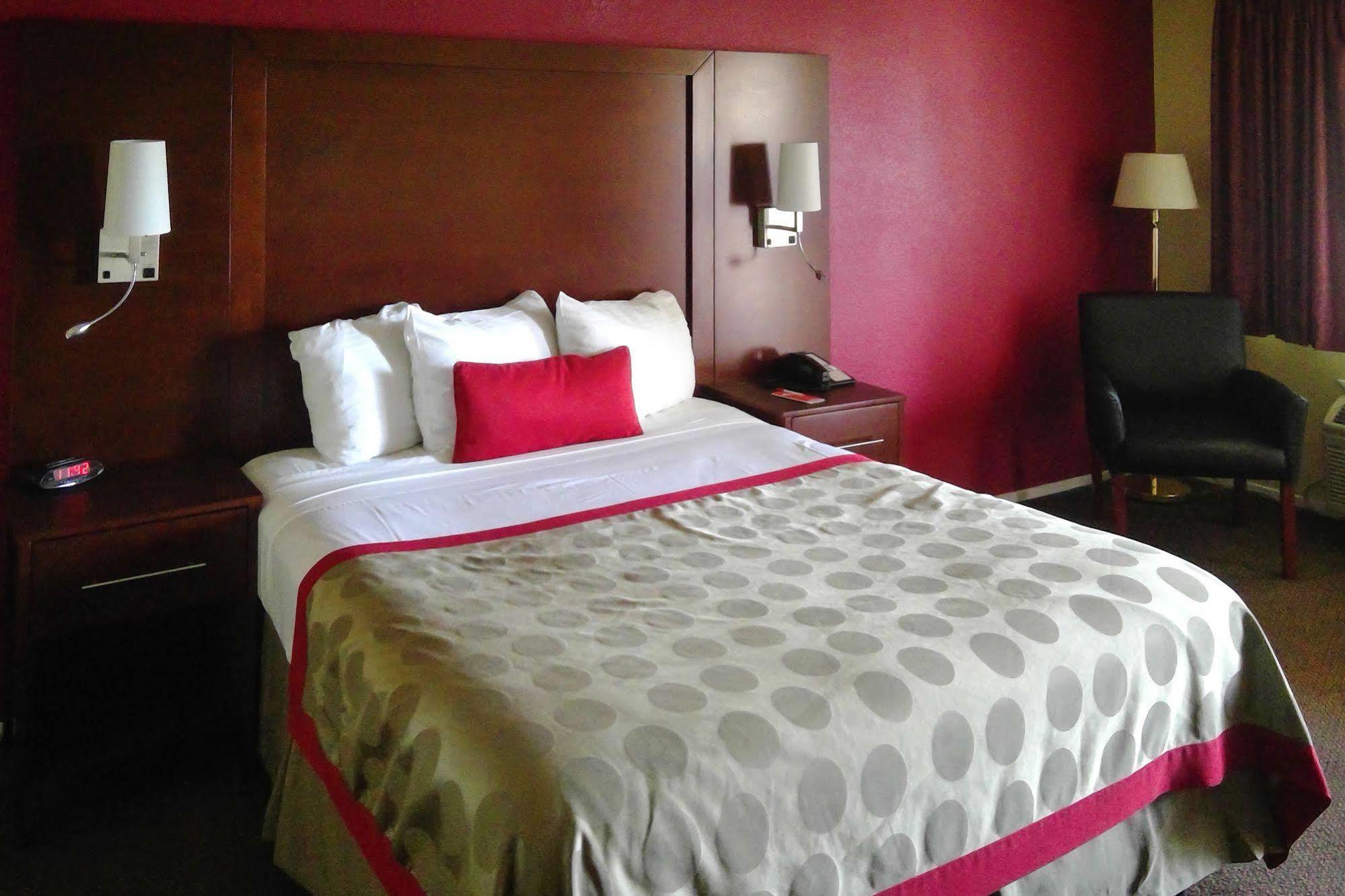 Econo Hotel Gilroy