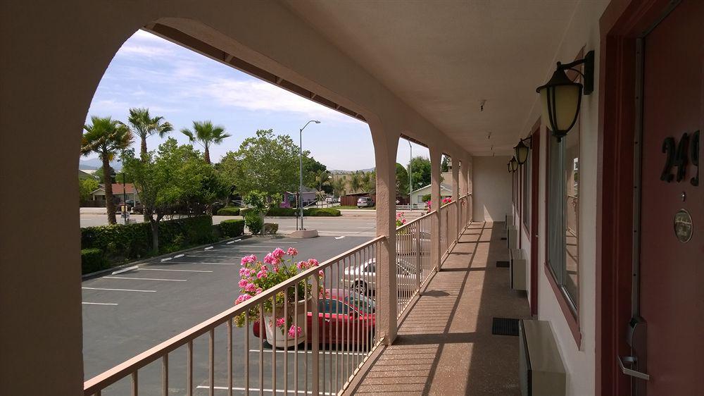 Econo 2* Gilroy